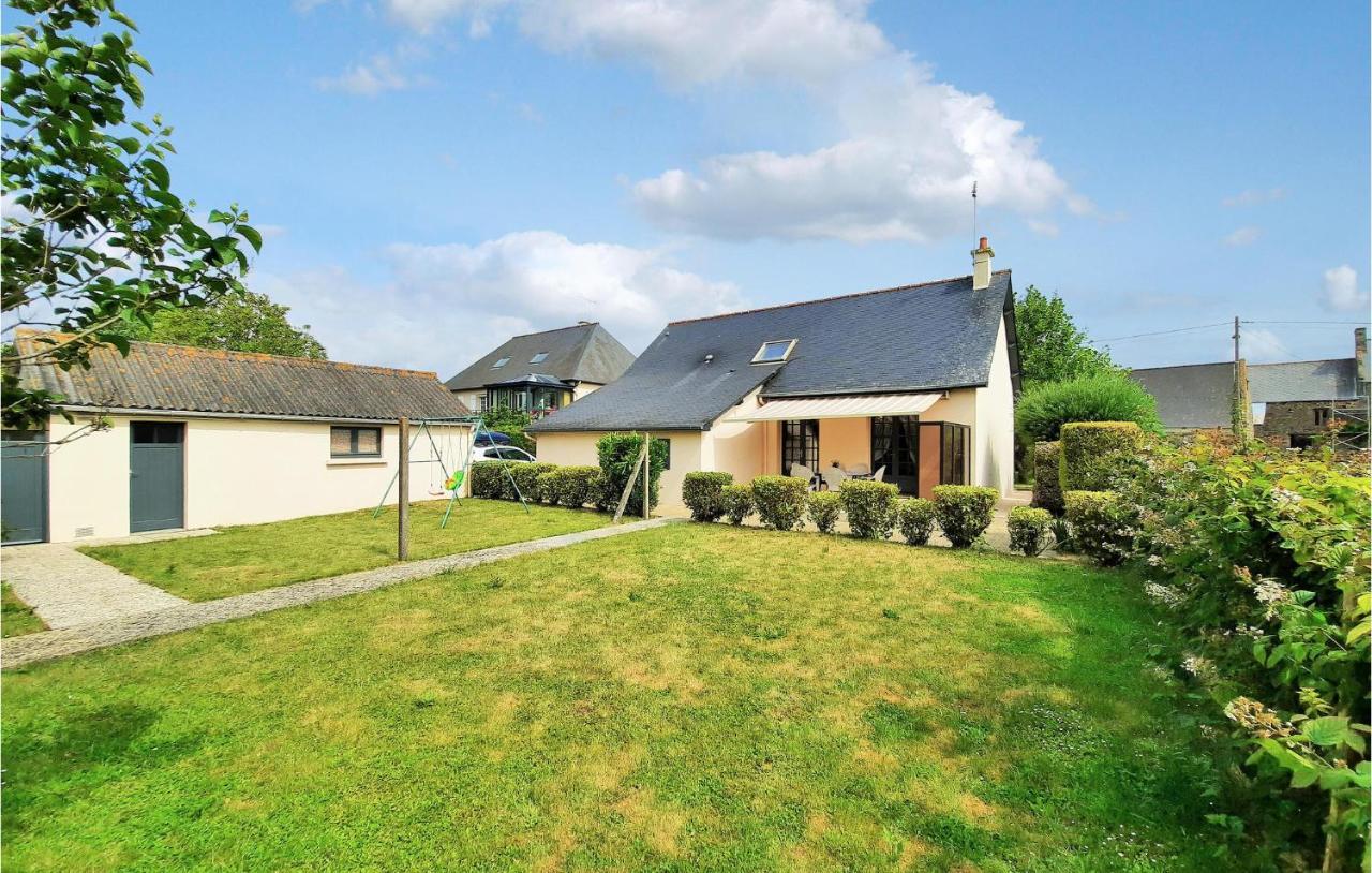 Lovely Home In La Fresnais With Kitchen Exterior foto